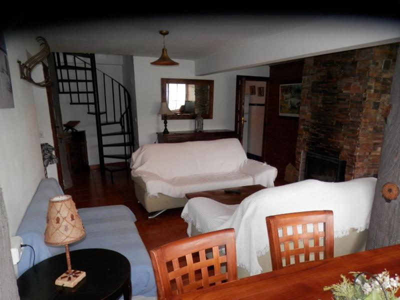 Two-Bedroom House image 2