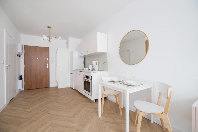 Ceglana Park Bright Studio Balcony & Parking Katowice by Noclegi Renters - image 33