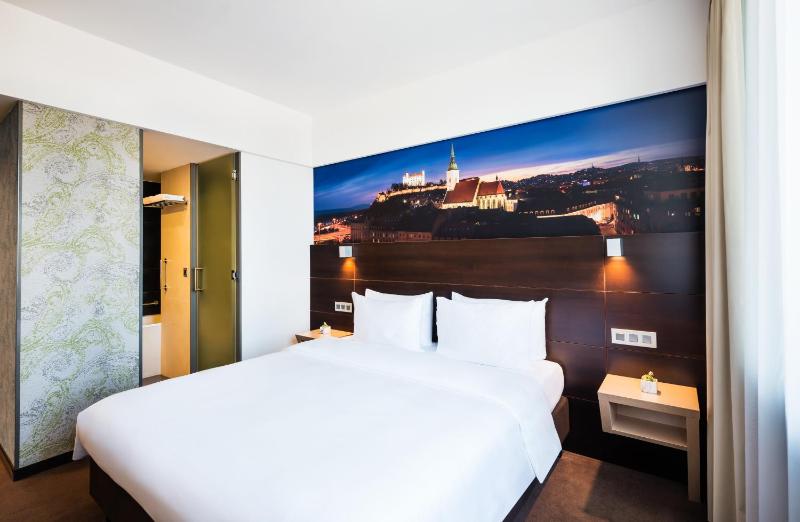 Junior Suite image 2