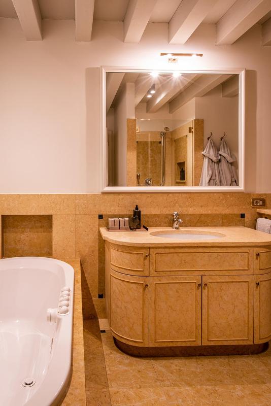 Superior Double Room image 2