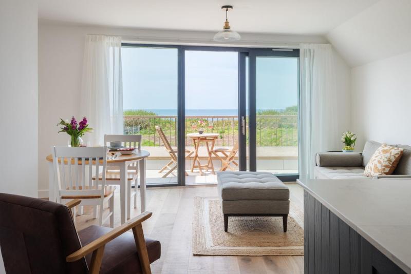 Apartment 14 Withie Cove - image 17