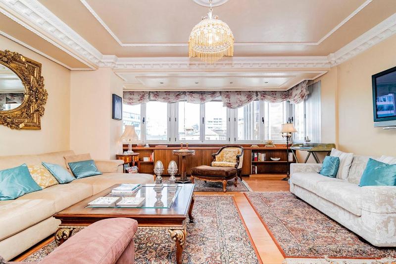 Superior Apartment image 1