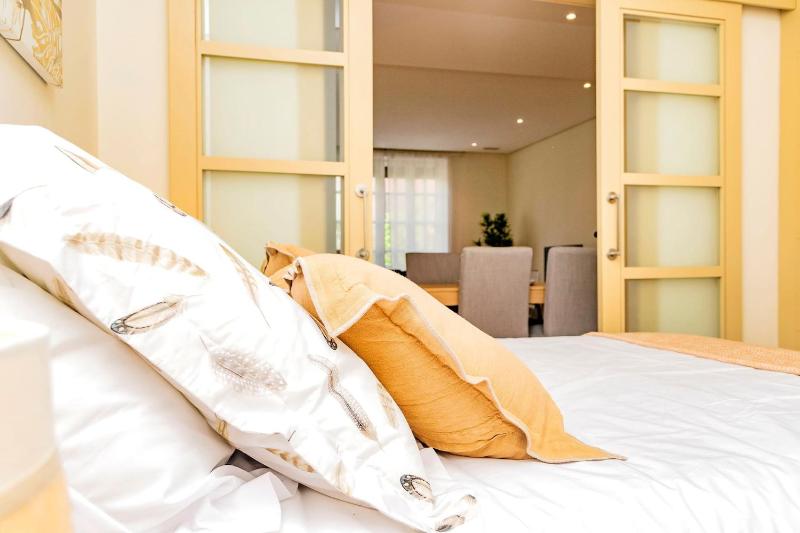 Deluxe Apartment image 2