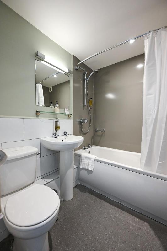 Twin Room image 1