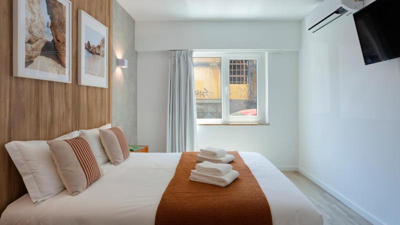 Single Room image 4