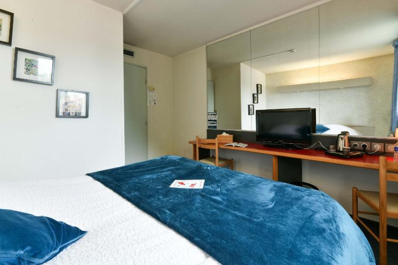 Double Room image 1