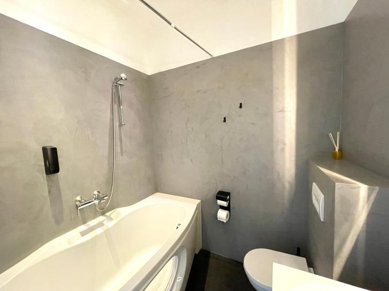 Double Room with City View image 2