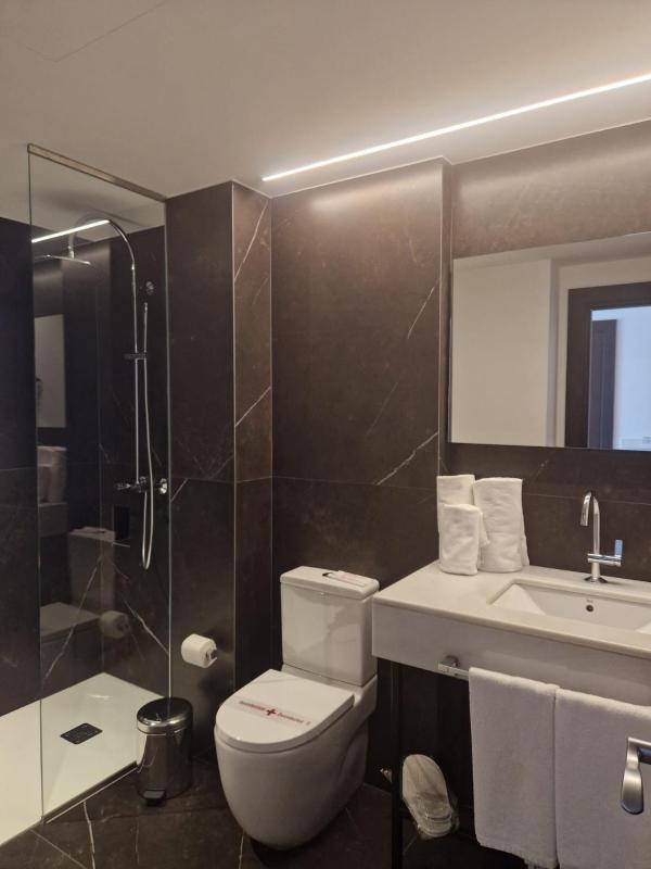 Hotel Maroa Vigo - image 10