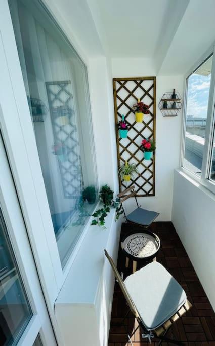 Varna Top Center Luxury Apartment - image 5