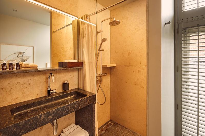Junior Suite image 1