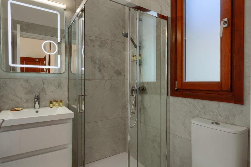 Two-bedroom Junior Villa with Private Pool image 2