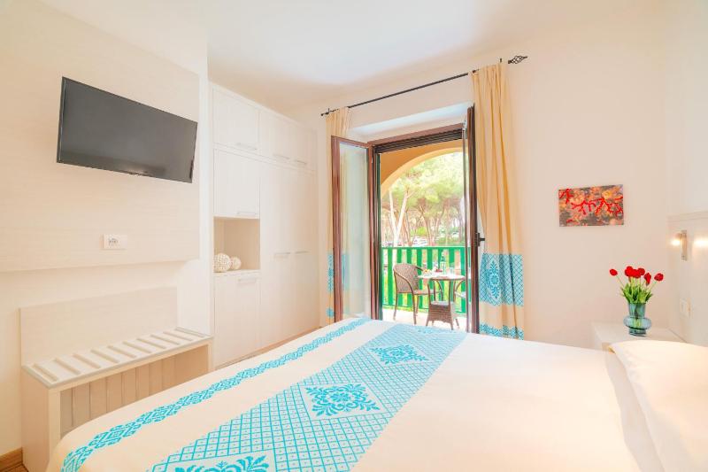 Double or Twin Room with Balcony image 1