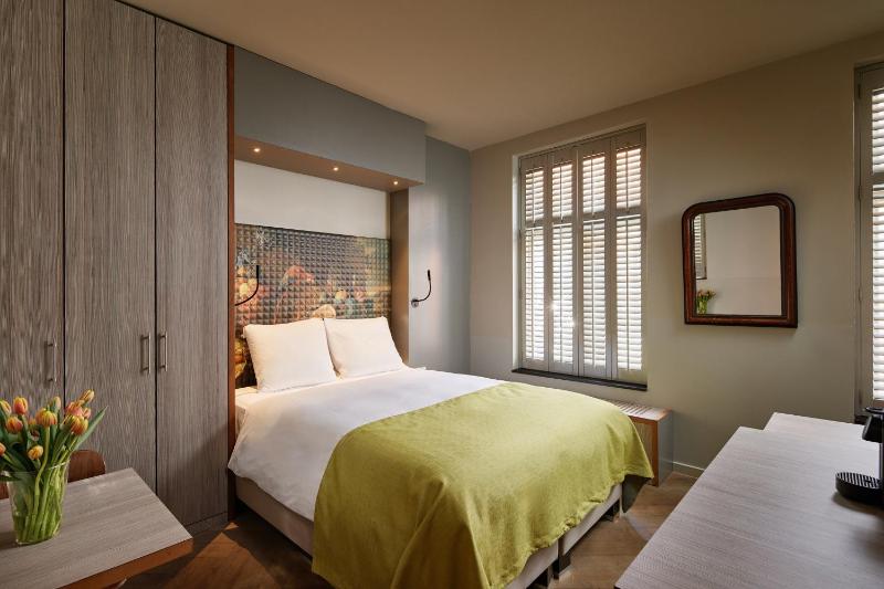 Standard Double Room image 1