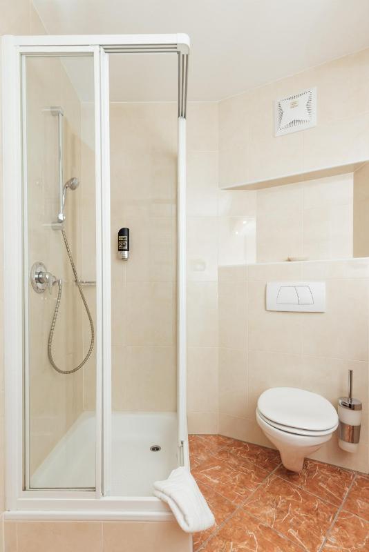 Triple Room image 3