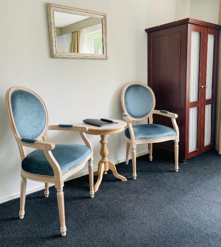 Standard Triple Room image 4