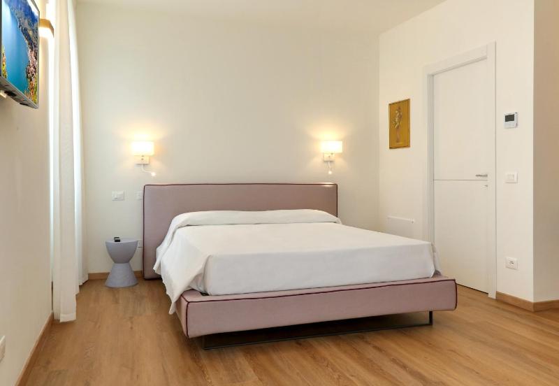 Ancora Suites - image 4