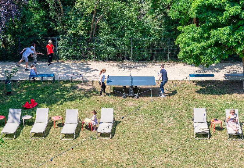 Comfort Room - 1 double bed and 2-seater sofa bed image 2