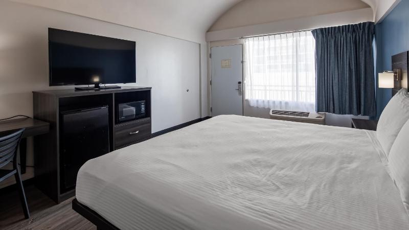 SureStay Hotel by Best Western Virginia Beach Royal Clipper - image 22