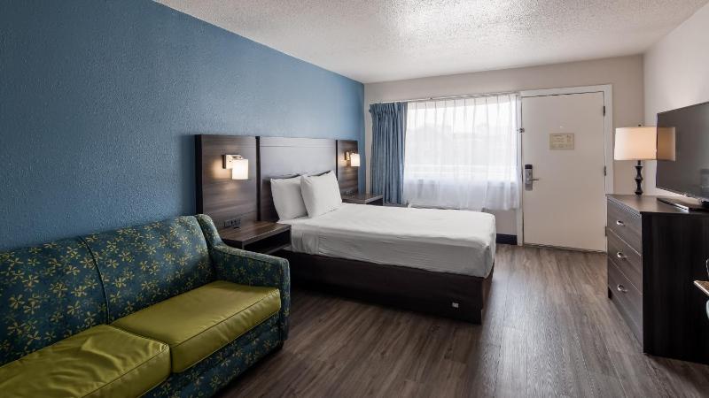 SureStay Hotel by Best Western Virginia Beach Royal Clipper - image 8