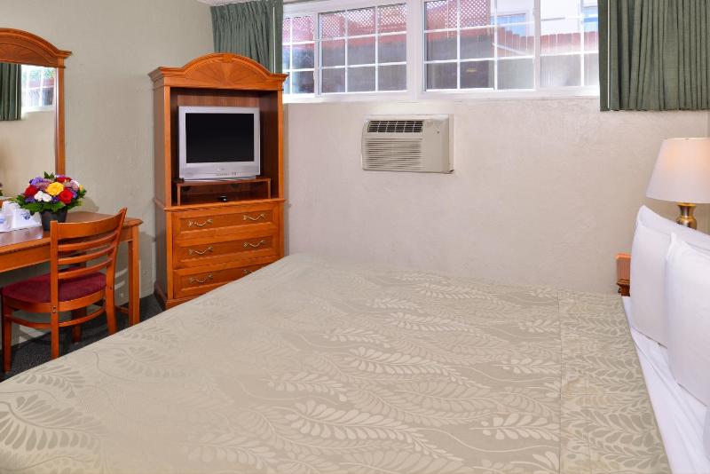 Americas Best Value Inn Loma Lodge - image 11