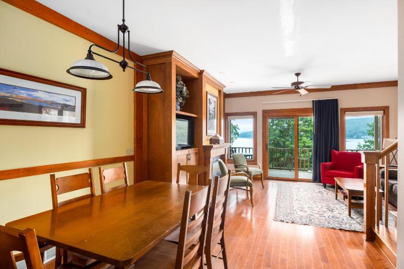 Two-Bedroom Townhouse image 4