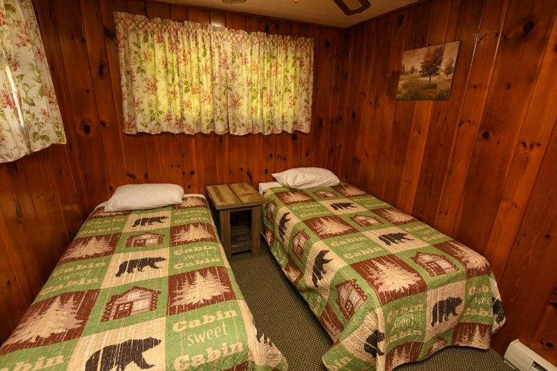Two-Bedroom Cottage image 3