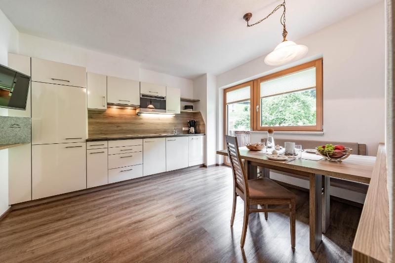 One-Bedroom Apartment with Balcony image 4