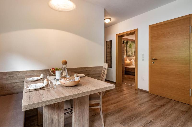 One-Bedroom Apartment with Balcony image 3
