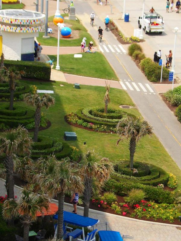The Breakers Resort Inn - image 14