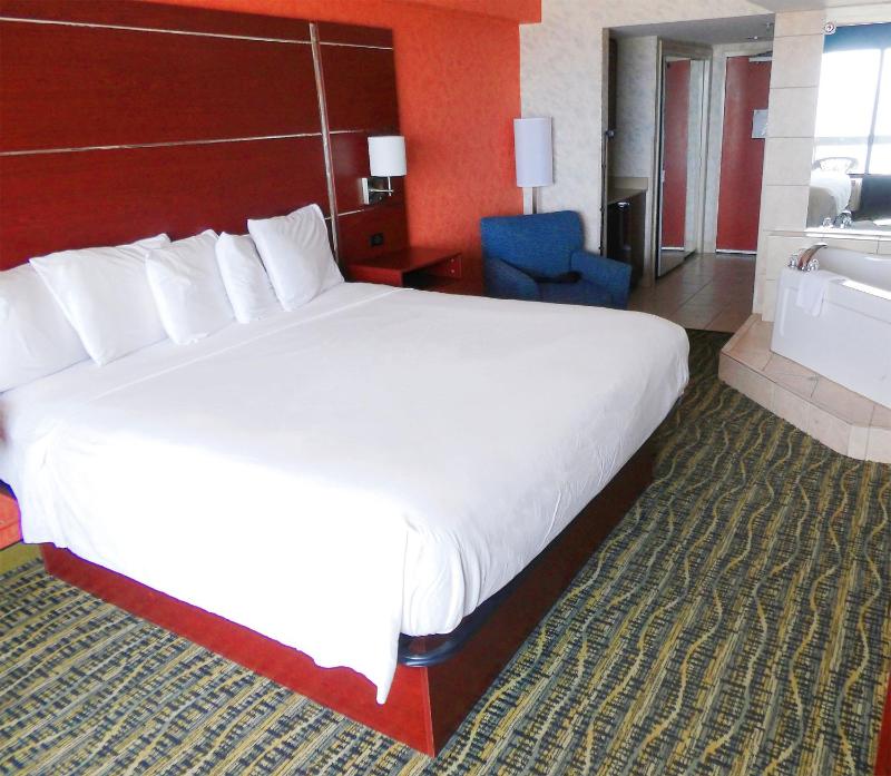 The Breakers Resort Inn - image 27