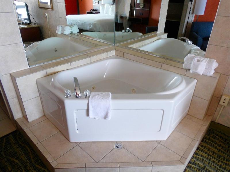 The Breakers Resort Inn - image 31