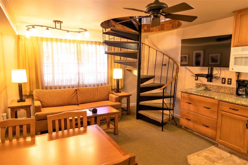 One-Bedroom Townhouse image 1