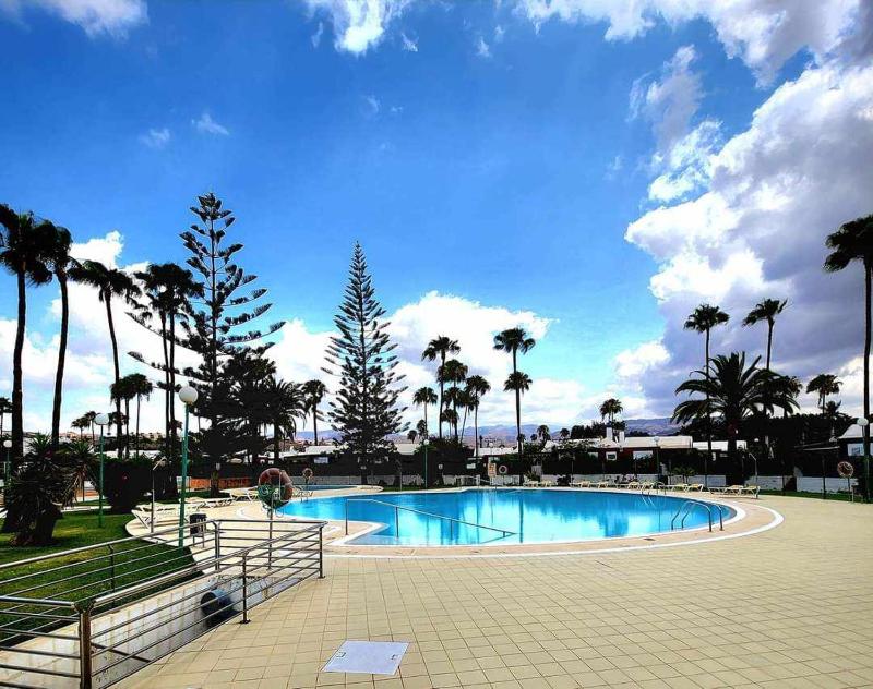 Modern Garden Chalet 3 BR by Canarias prime homes - image 12