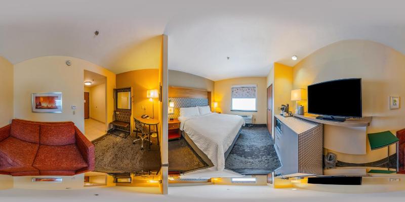 Standard King Room image 4