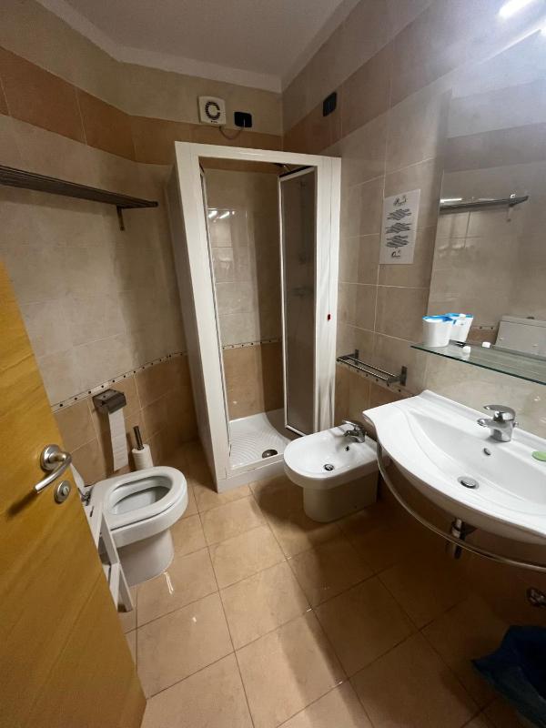 Quadruple Room image 4
