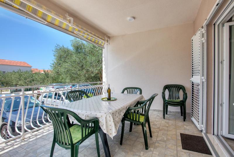 Two-Bedroom Apartment with Terrace image 3