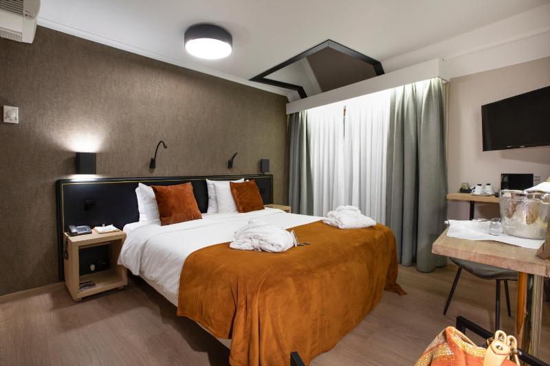 Superior Double Room image 4