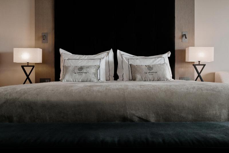 Executive Suite image 1