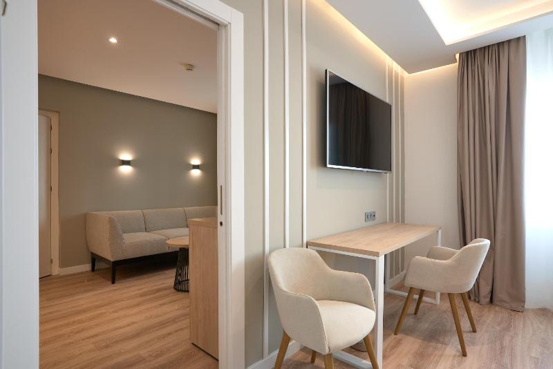 Junior Suite image 4