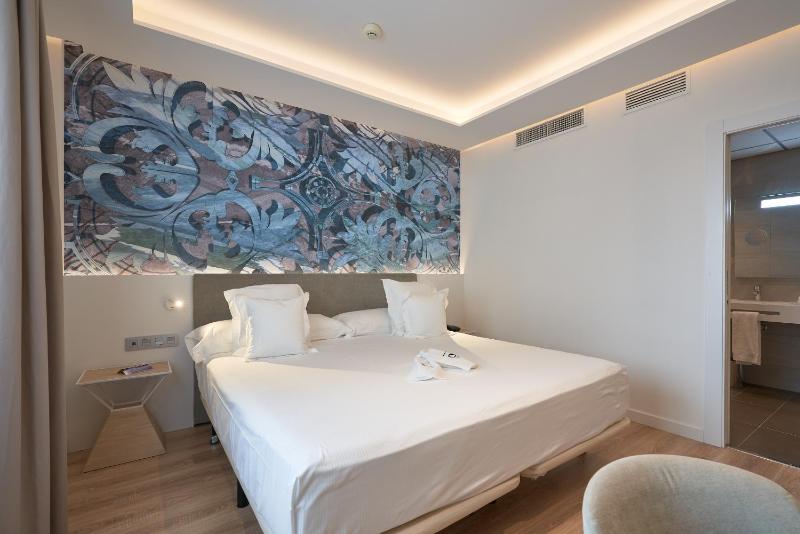 Junior Suite image 2