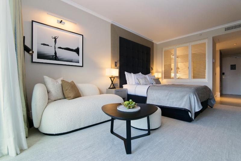 Deluxe Room with Casino View image 1
