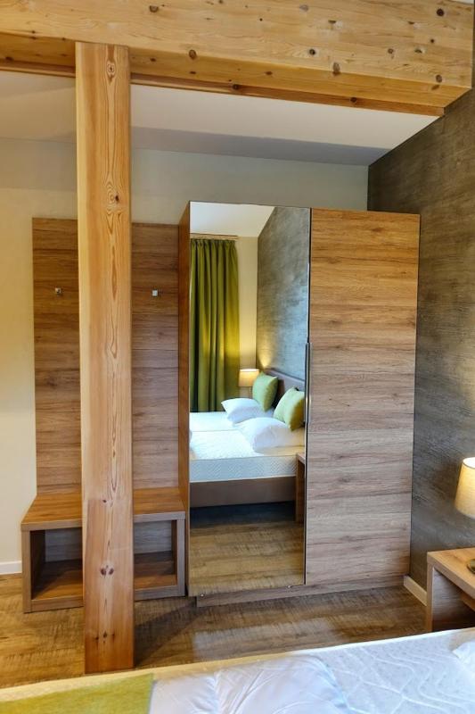 Double Room image 4