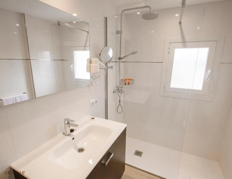 Sea View Premium Apartment image 2
