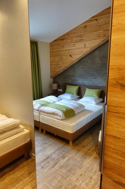 Comfort Triple Room with Shower image 1