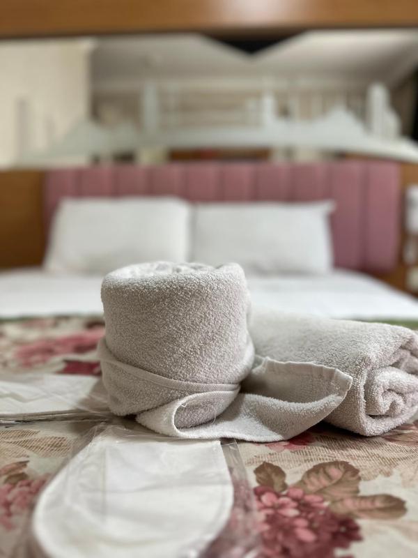 Triple Room with City View image 4