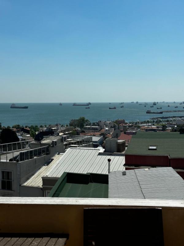 Double Room with Balcony and Sea View image 3