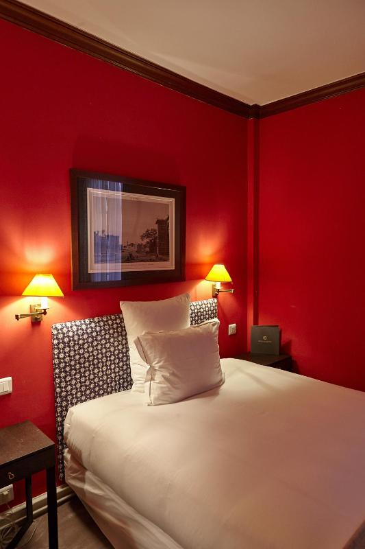 Single Room image 3