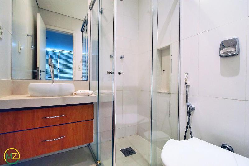 Very modern 3 bedrooms for until 6 people - image 3