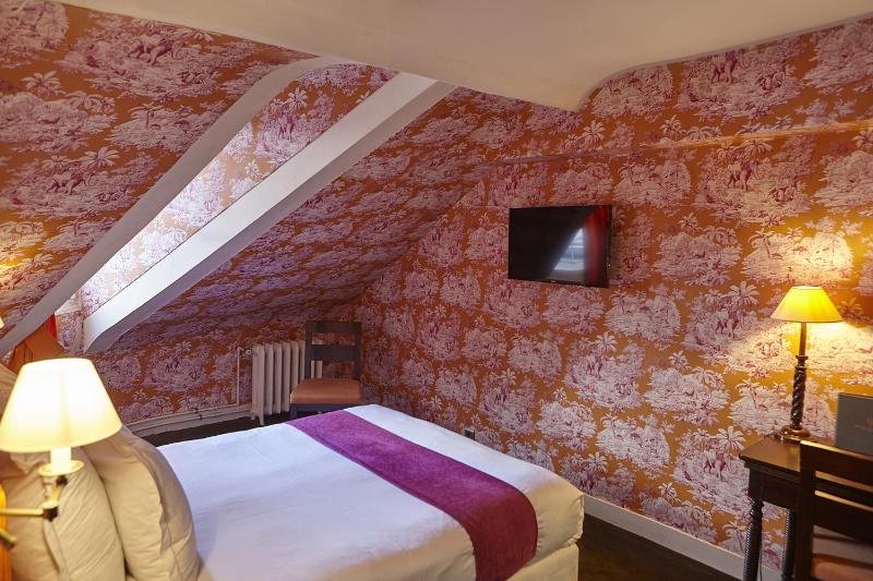 Double Room image 4