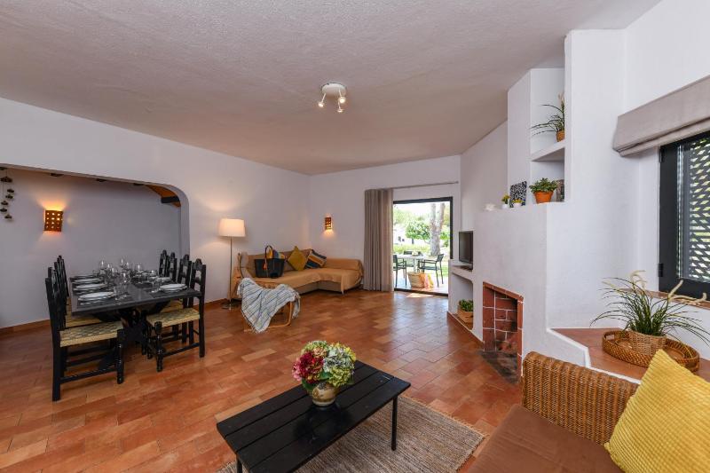 Three-Bedroom Villa image 4